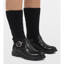 Ideal Shoes Fekete szigetelésű csizma E-4939 1