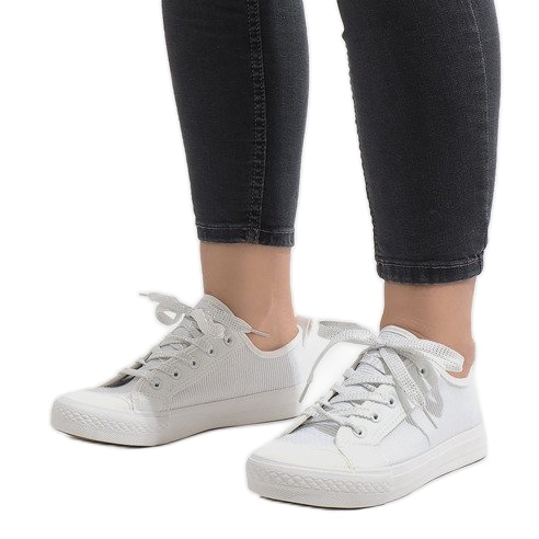 Fehér csillogó cipők BOK-1138 1