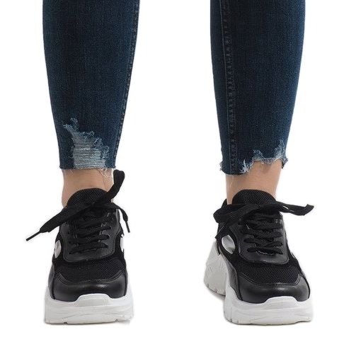 Fekete divatos PP-37 sportcipő 2