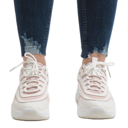 Divatos fehér sportcipő BO-15 1