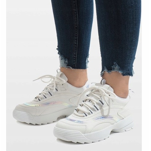 Divatos fehér sportcipő BO-62 1