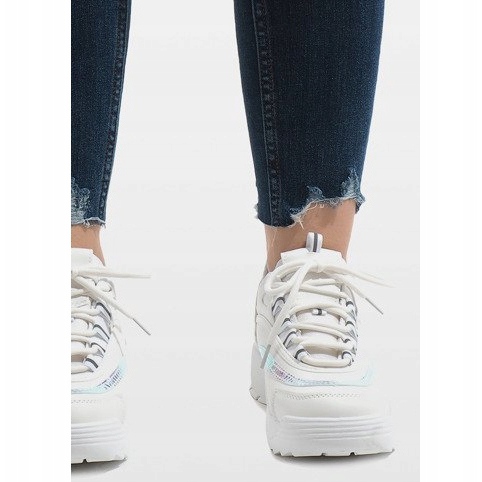 Divatos fehér sportcipő BO-62 2