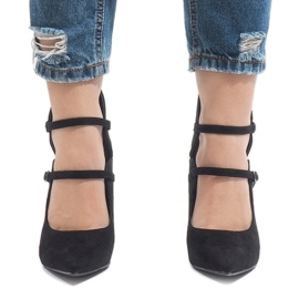 Fekete csizma magas sarkú 6613-5 2