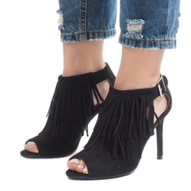 Fekete boho csizma a sarkán 1551-149 1