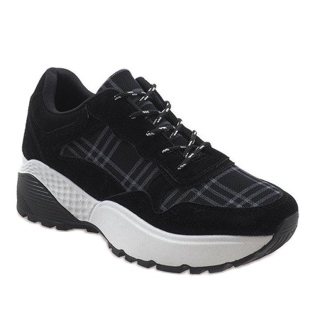 Divatos fekete sportcipő 61012 1
