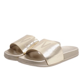 Love 812A arany papucs aranysárga 1