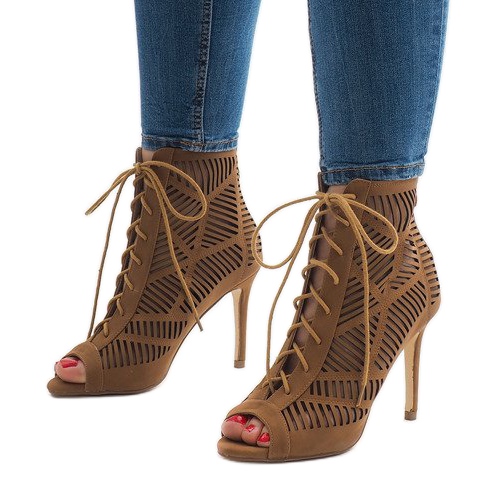 Tevecsizma 1610-225-ös csapon barna 1