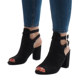 Fekete csizma a postán 173-853 1 Fekete csizma a postán 173-853 1