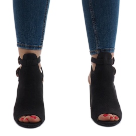 Fekete csizma a postán 173-853 2 Fekete csizma a postán 173-853 2