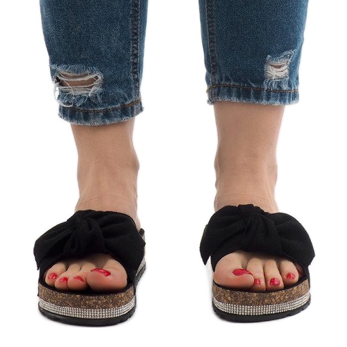 Fekete papucs íjjal N-33 2