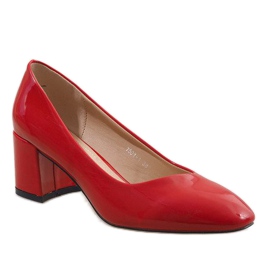 Pirosan lakkozott szivattyúk a 7501-1 oszlopon 1