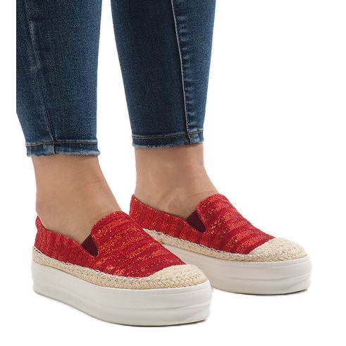 Piros cipők espadrilles a GH001 platformon 1