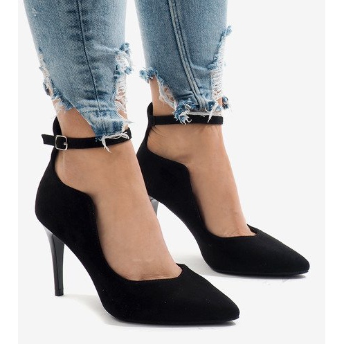 Fekete szivattyúk B-54 sarkon 1