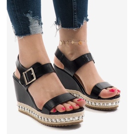 Ezüst lakkozott ék szandál 17060-73 fekete 1