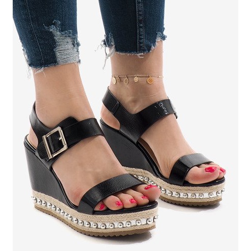 Ezüst lakkozott ék szandál 17060-73 fekete 1