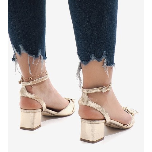 Arany sarkú szandál 1702-2 aranysárga 2