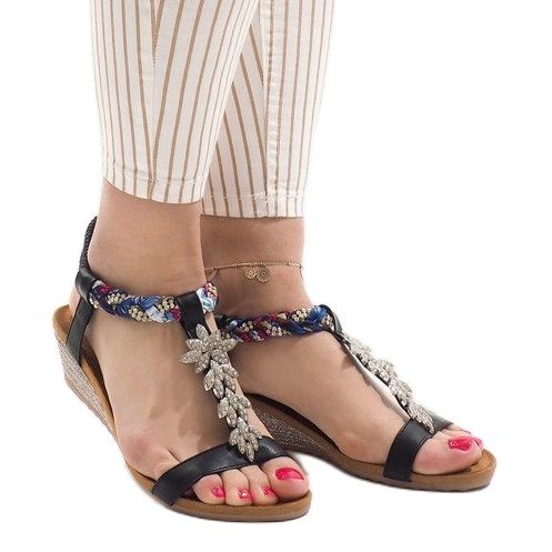 Fekete ék szandál rugalmas B133-1 1