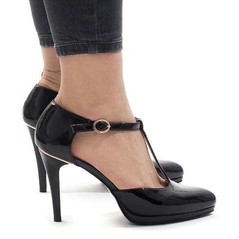 Fekete szivattyúk az A509-22-1 oszlopon 1