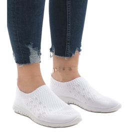 Fehér sportcipő B111-13 1