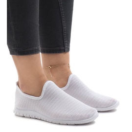 Fehér sportcipő 909-17 2