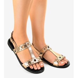 Pezsgő ék szandál A-88 aranysárga 1 Pezsgő ék szandál A-88 aranysárga 1