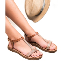 Forever Folie Szandál köbös cirkóniummal barna 1