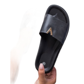 SHELOVET Papucs a platformon fekete 2