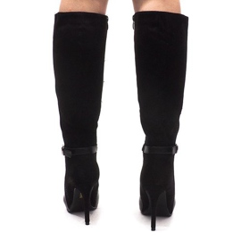Magas sarkú csizma 8022 Fekete 1