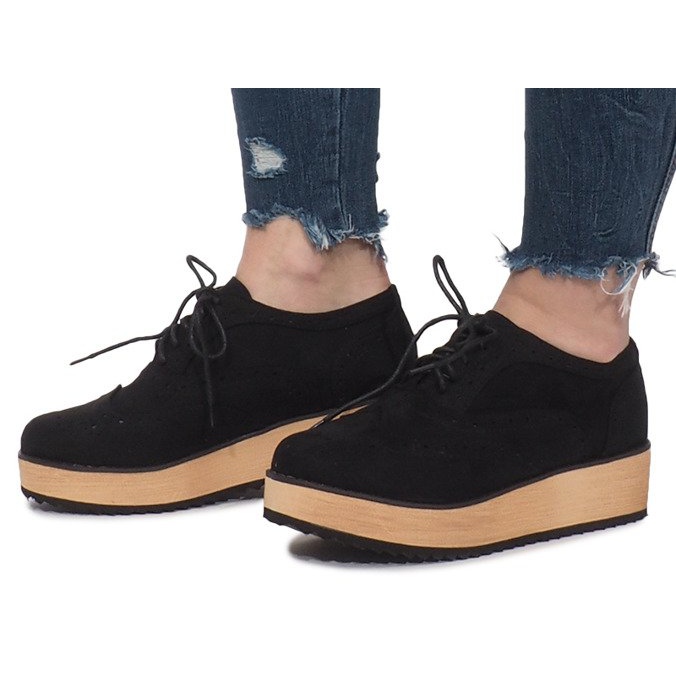 Black Brogues a Danielle platformon fekete 1 Black Brogues a Danielle platformon fekete 1