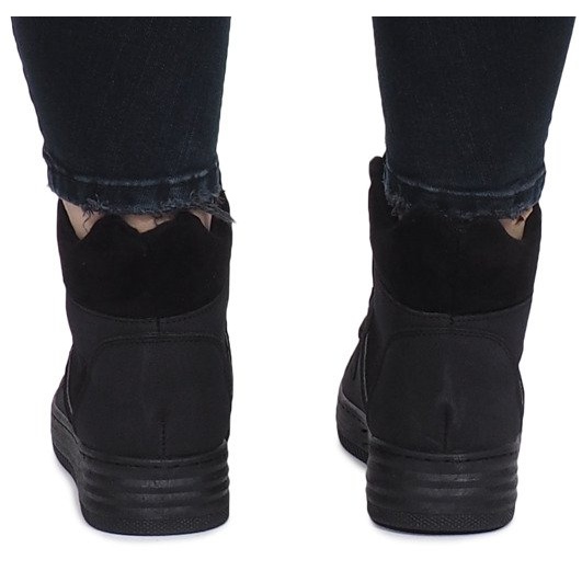 Fekete cipők a Paule -tól 1 Fekete cipők a Paule -tól 1