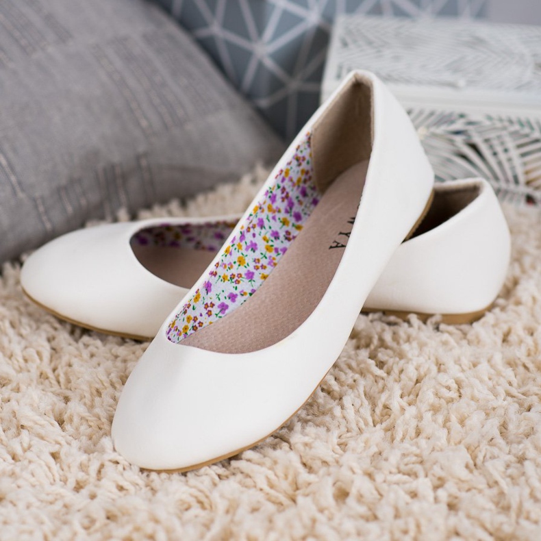 SHELOVET Alkalmi balerinák fehér 2