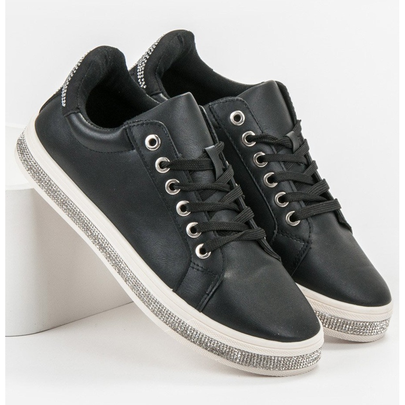 SDS Sportcipő köbös cirkónium -dioxiddal fekete 2