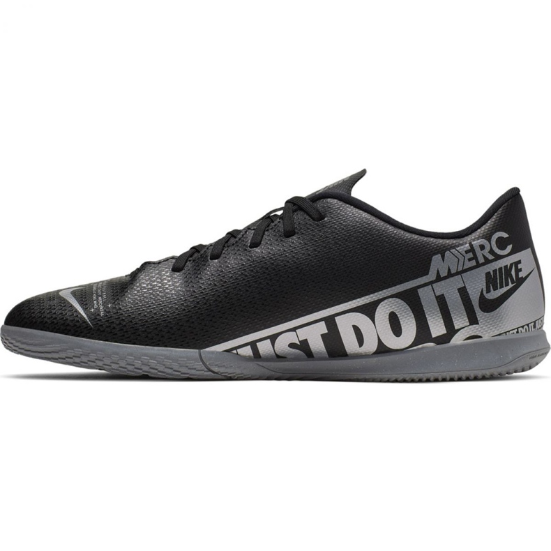 Nike Mercurial Vapor 13 Club Ic M AT7997-001 futballcipő fekete fekete 2 Nike Mercurial Vapor 13 Club Ic M AT7997-001 futballcipő fekete fekete 2