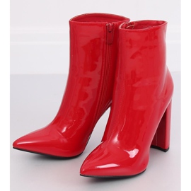 Piros lakkozott magas sarkú csizma NS065P Red 2