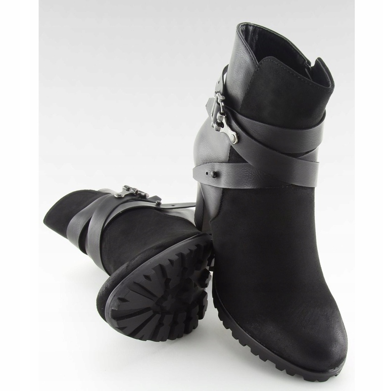 Fekete 8287 Fekete magassarkú 1