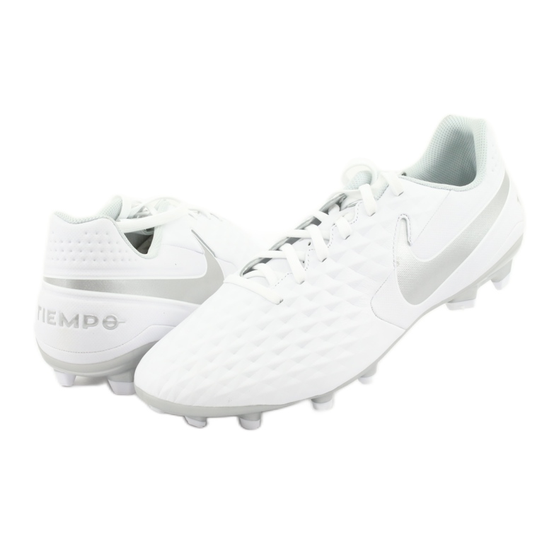 Nike Tiempo Legend 8 Academy FG / MG AT5292 100 futballcipő fehér 4