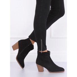 Fekete magas sarkú csizma YL96006 Fekete 2