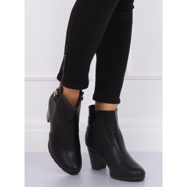Fekete magas sarkú csizma F168 Fekete 2