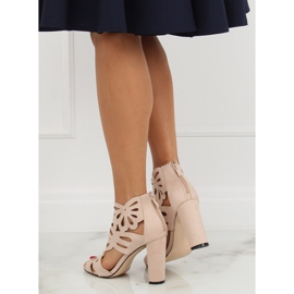 Bézs áttört csizma AT-0657-L Nude II-GAT 2