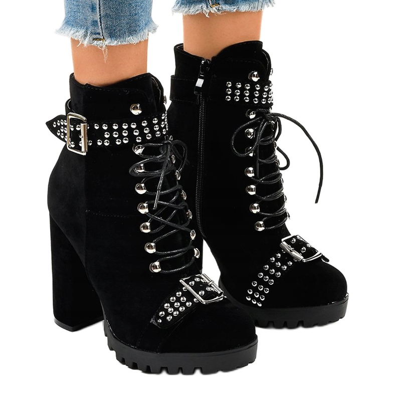 Fekete velúr bokacsizma az LS5071 oszlopon 1