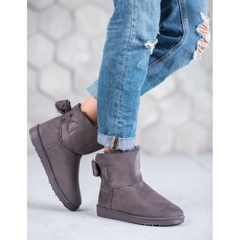 Szürke Mukluki íjjal 1