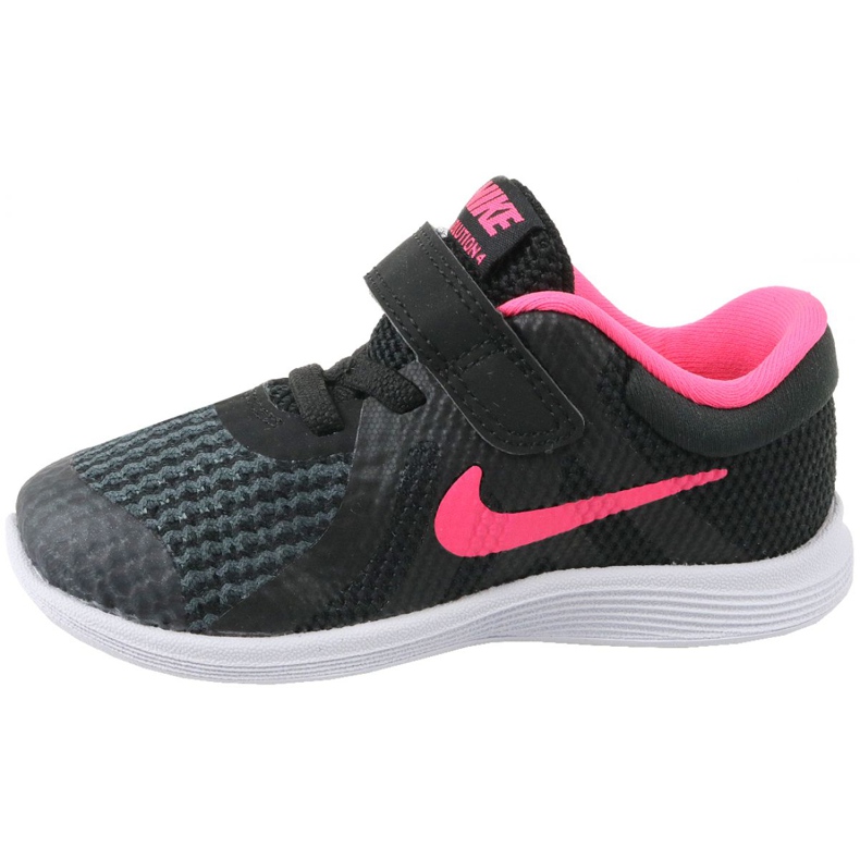 Nike Revolution 4 Tdv Jr 943308-004 cipő fekete 1