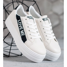 SHELOVET Fehér cipő a platformon 1