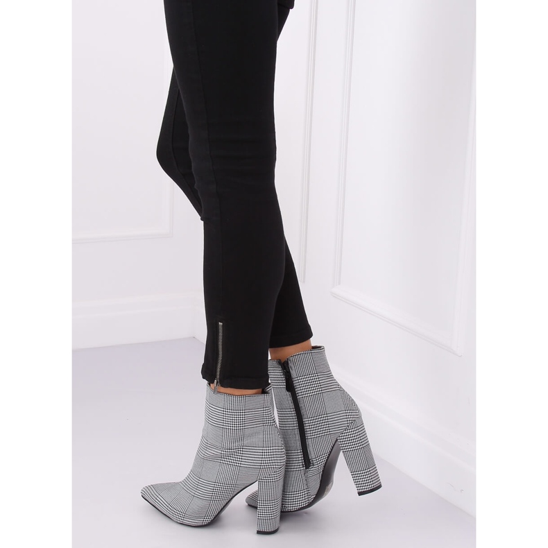 Fekete magas sarkú csizma NS053P Houn Dstooth 2
