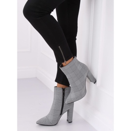 Fekete magas sarkú csizma NS053P Houn Dstooth 1