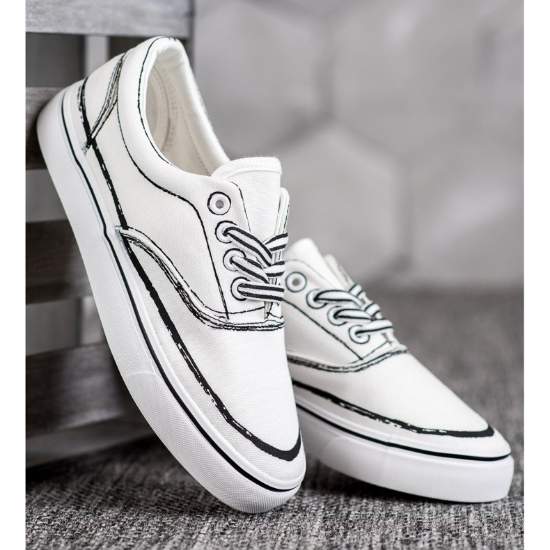 Bestelle Divatos cipők fehér 2