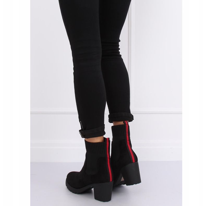 Fekete M370 Fekete magassarkú 1