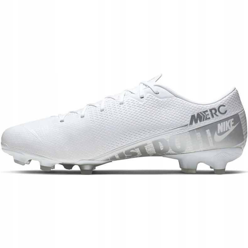 Nike Mercurial Vapor 13 Academy FG / MG M AT5269-100 futballcipő fehér fehér 2