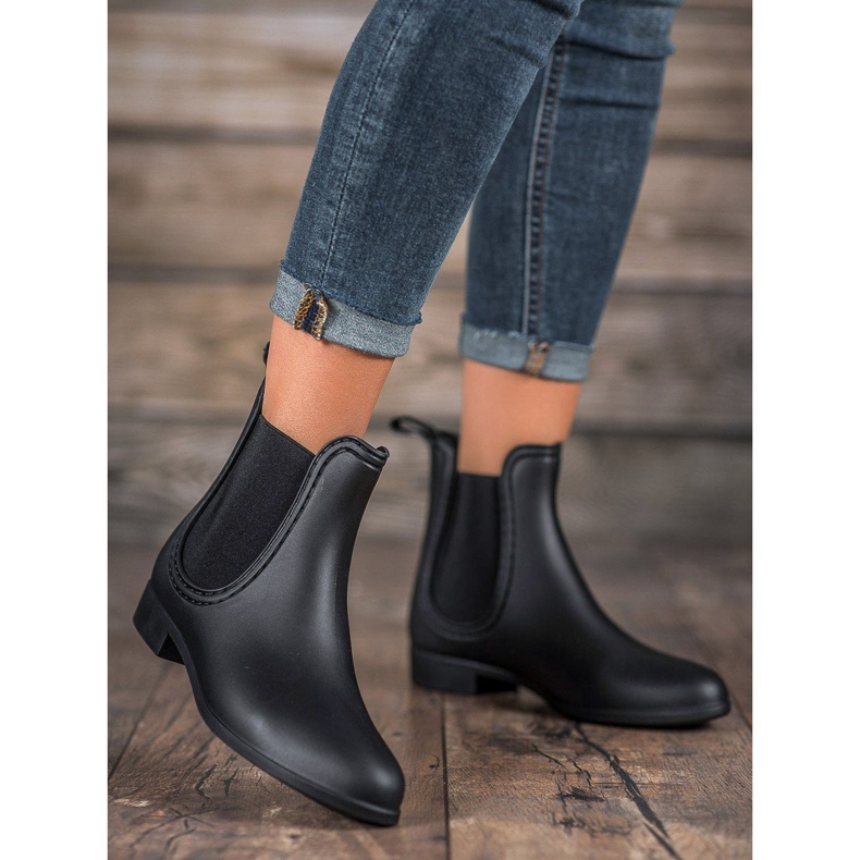 SHELOVET Matt galushes fekete 1