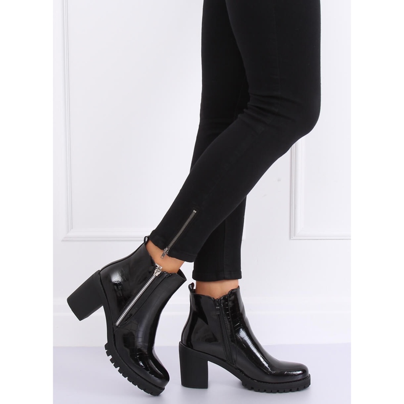 Fekete lakkozott Chelsea csizma DA37P Black 1